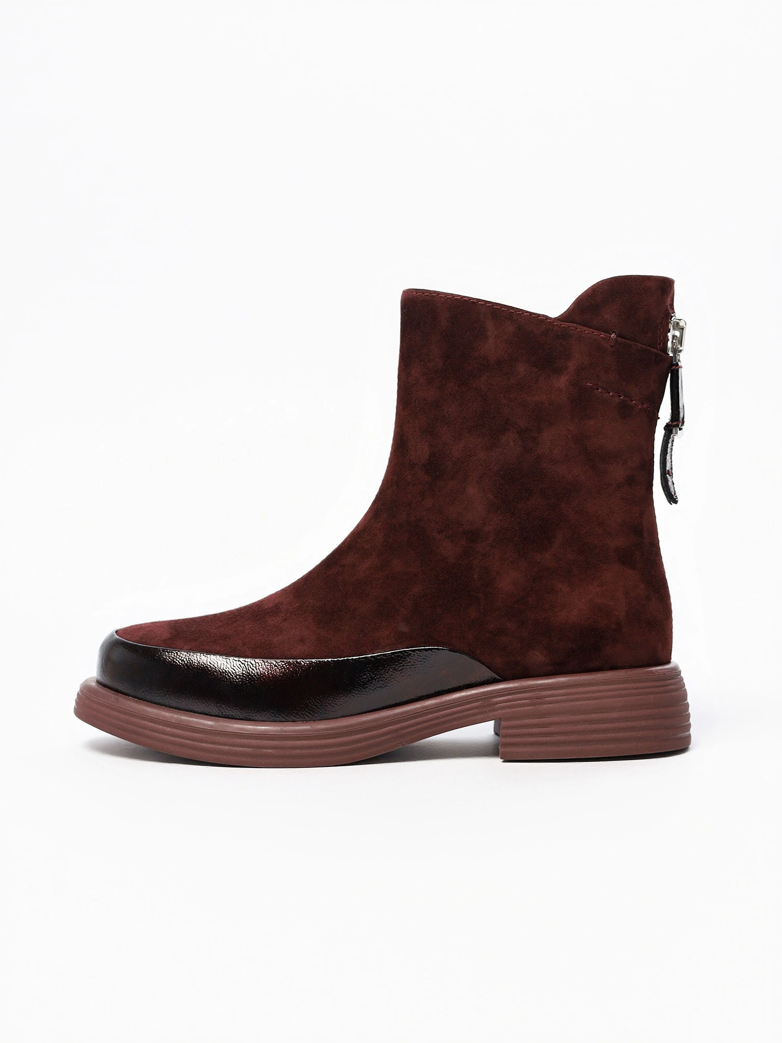 Ботинки бордового цвета на низком широком каблуке